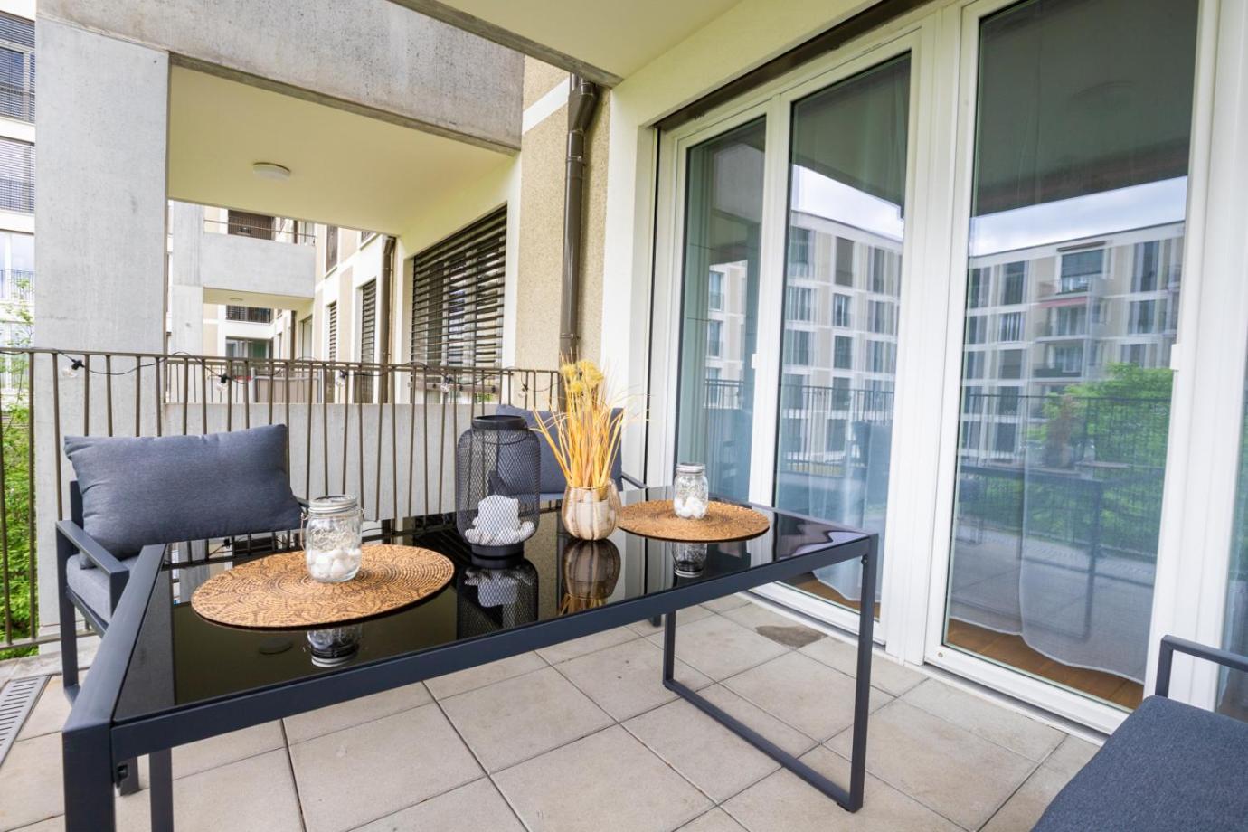 Special Einstein Iiv Apartment, Messe Kleinbasel 10-Star Luaran gambar